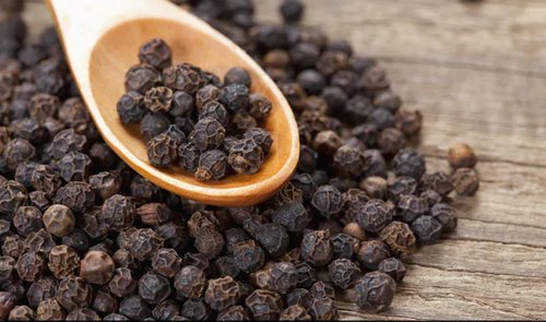 BLACK PEPPER WHOLE